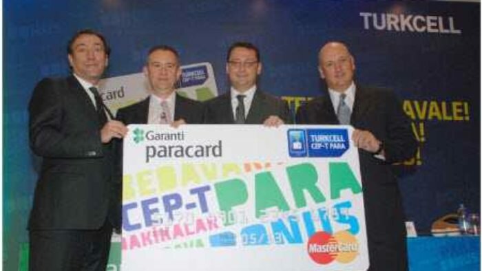 Turkcell’den Müşterilerine Cepte Para Kart Uygulaması
